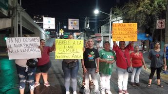 Bloqueo Venustiano Carranza y 16 de septiembre / Especial