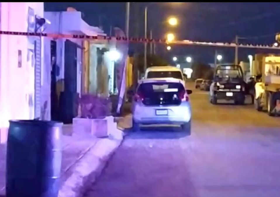 Cuerpos de auxilio arribaron a la vivienda y trasladaron al lesionado a un hospital. / Miranda Arias