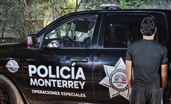 Elementos de la Policía de Monterrey confirmaron que el dinero era falso. | Cortesía