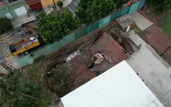 Socavón se traga gimnasio en CdMx / Captura.