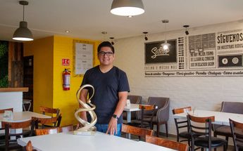 José Eliuth Espinoza Osorio, emprendedor del restaurante Sofrito / Melanie Torres