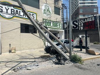 Accidente vial en la colonia Regina. | Pedro Delgado