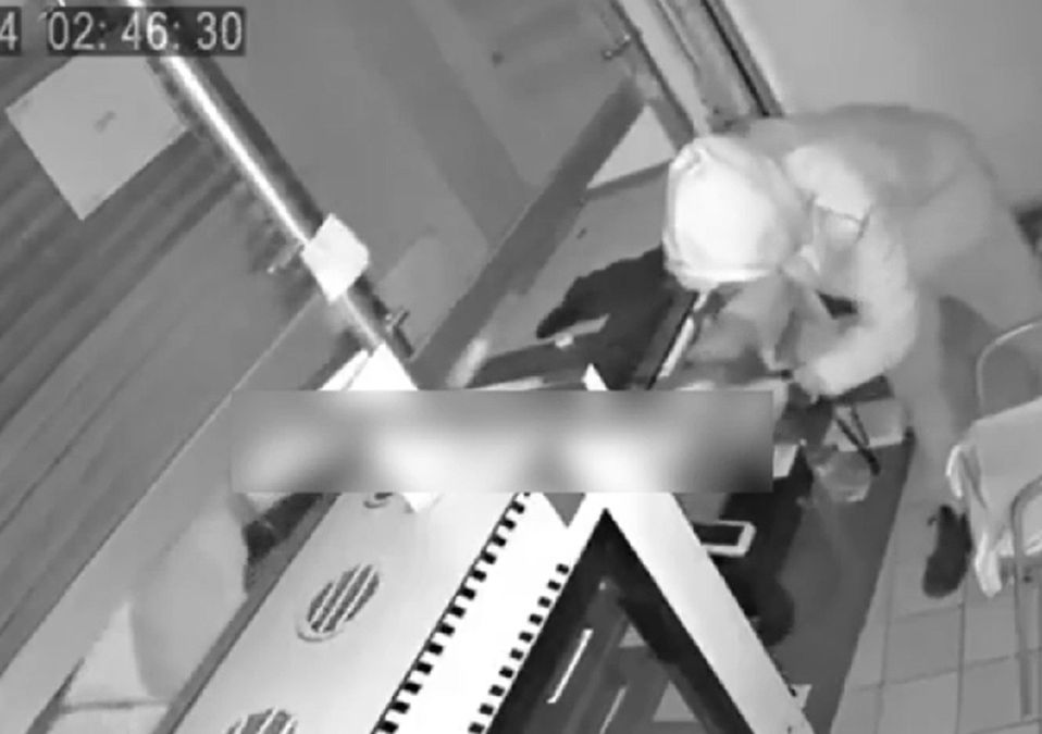 Los ladrones forzaron la entrada de la pastelería, la cual ya ha sufrido varios robos anteriormente | Especial