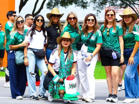 Los aficionados madrugaron para acudir al Parque Fundidora y disfrutar del Fan Fest. | Jorge López