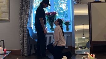 El romance de Bella Thorne y Mark Emms ha sido un viaje discreto pero significativo.