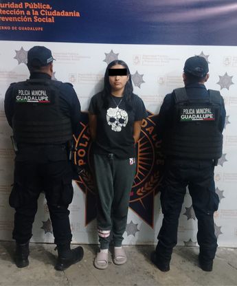 La joven fue puesta a disposición del Ministerio Público por el delito de violencia familiar. | Cortesía