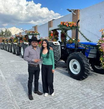 Antonio Valente, señalado como presunto líder huachicolero, es padre de la alcaldesa de Quecholac, Guadalupe Martínez / Facebook: Guadalupe Martínez