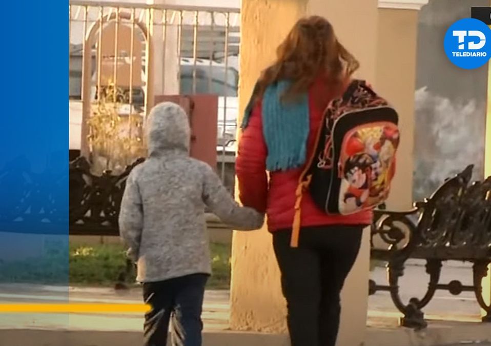 Sigue baja afluencia en escuelas por frío; sólo un niño asistió a clases en San Nicolás. | Especial
