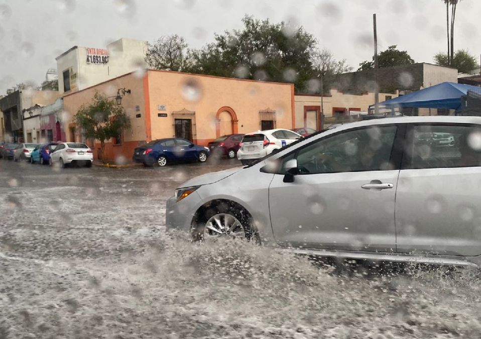 Se registran fuertes lluvias en Monterrey/ Kevin Recio