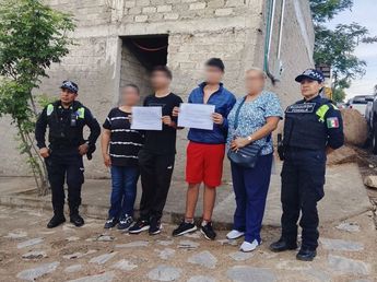 Los rescatistas lograron reintegrar con sus familias a los otros dos menores que acompañaban a la víctima | Comisaría de Tonalá