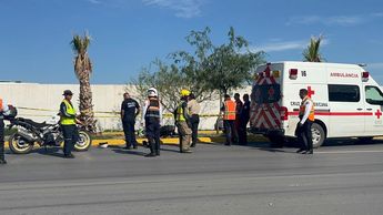 La policía acordonó la zona para preservar la escena mientras se esperaba la llegada de personal de la Agencia de Investigación y del Servicio Médico