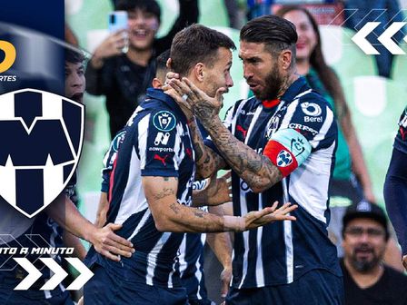 Sergio Canales y Sergio Ramos en el partido ante Vancouver