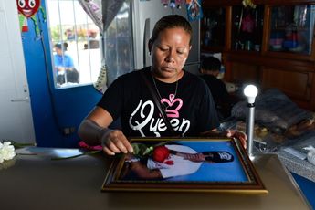Familiares y amigos velaron el cuerpo del DJ Erick Hernández, una de las víctimas del atentado en el bar Caballo Blanco / Agencia Cuartoscuro