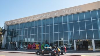 La remodelación del Aeropuerto Internacional de Puebla contempla ampliar el estacionamiento y mejoras en servicios | Agencia Es Imagen