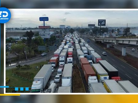 La autopista México-Querétaro continúa colapsada tras el choque de un tráiler | Especial