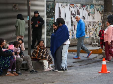 Los mexicanos deben esperar a que Protección Civil permita entrar de nuevo a los edificios | Cuartoscuro