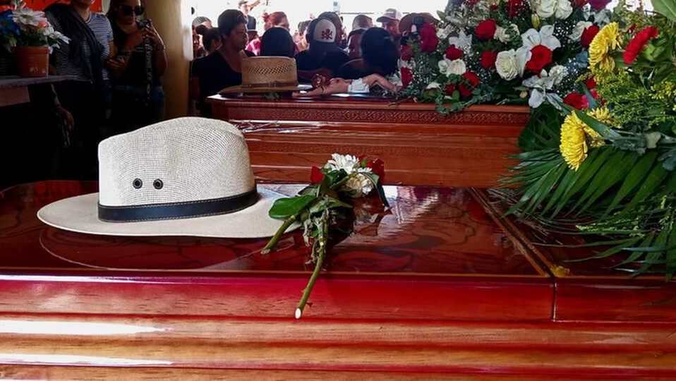 Hipólito Mora fue sepultado tras unos días de su muerte | César Cabrera