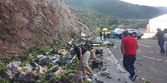 La circulación en el tramo de Los Chorros registró afectaciones mientras autoridades coordinaban las labores de limpieza. | Kevin Carranza