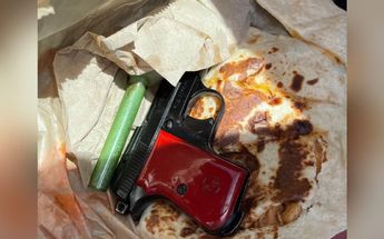 Arma de fuego en quesadilla de Taco Bell / Policía de Picayune
