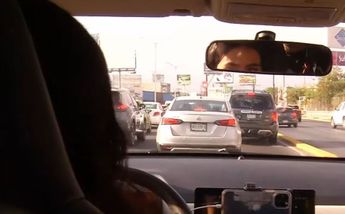 El tráfico vehicular es una de las principales fuentes de estrés en la ciudadanía. | Cortesía