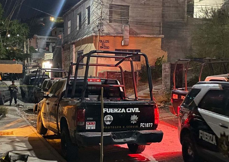 Asesinan a balazos a un hombre y dejan grave a un menor en colonia Croc en Monterrey. | Miranda Arias