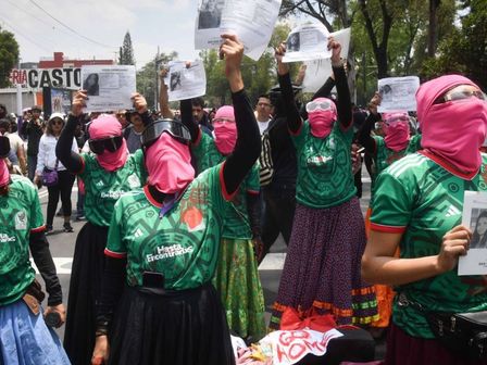 A horas del inicio del Mundial 2026, la Ciudad de México continúa presentando movilizaciones sociales en sus calles. | Mario Jasso | Cuartoscuro