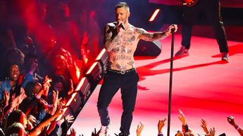 Maroon 5 se presentó en el Show de Medio Tiempo causando polémica.| Billboard