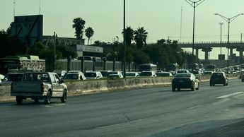 El tráfico se mantuvo lento durante esta mañana cerca de Ciudad Universitaria. | Fabricio Gallegos