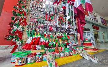 Vendimia de productos para el mes patrio en Zapopan / Juan Carlos Munguía