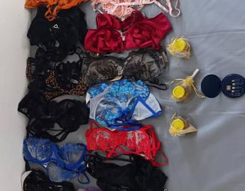 Prendas de vestir, sustancias y accesorios para teléfono fueron lo asegurado en el penal de San Miguel / Cortesía