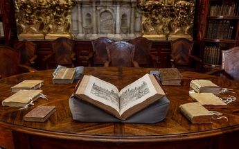 "El Libro de Crónicas" o "Crónicas de Nüremberg", de Hartmann Schedel, en la Biblioteca Palafoxiana / Andrés Lobato