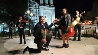 Paula le dio el sí a Jesús tras proponerle matrimonio.