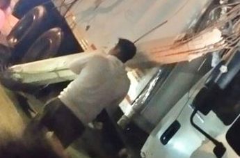 El hombre chocó contra un poste de luz y dejó a varias familias sin energía eléctrica | Especial