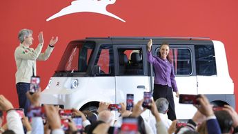 La presidenta Claudia Sheinbaum en la presentación de la línea de autos eléctricos Olinia | Agencia Cuartoscuro