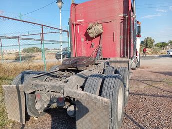 Al realizar la inspección, se confirmó que el tractor estaba desprendido de la pipa