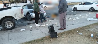 Los conductores quedaron detenidos en lo que deslindan responsabilidades. | Telediario Especial
