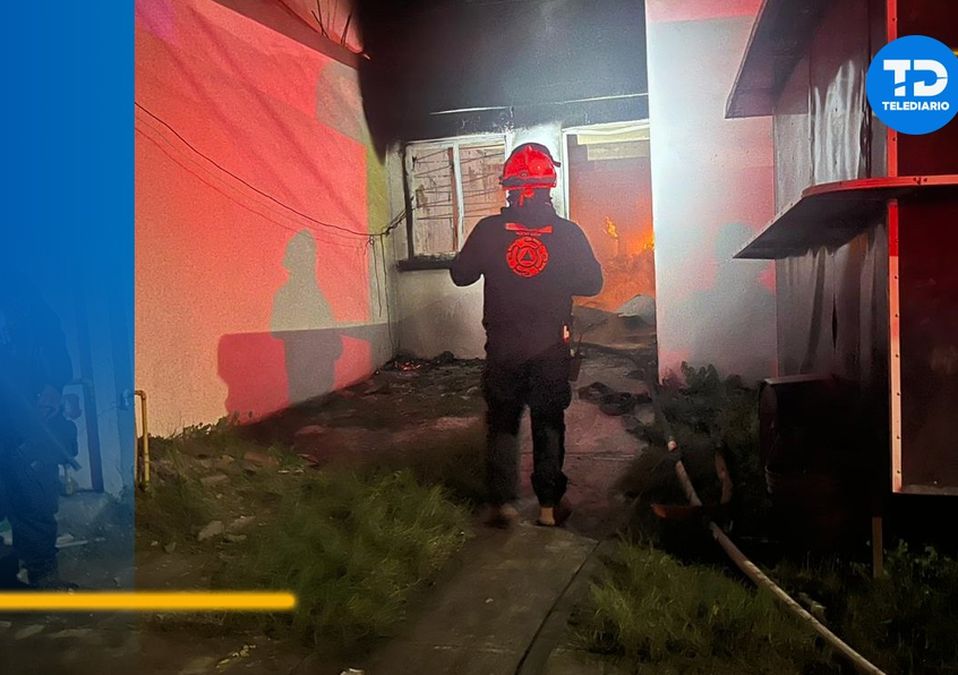 Muere mujer tras incendio en la colonia Cosmópolis en Apodaca. | Agustín Martínez