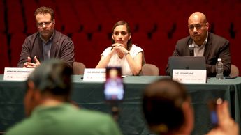 Anuncio de cartelera del Festival de Teatro de Monterrey. / Roberto Alanis