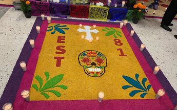 Altar de Xavier López "Chabelo" en secundaria de Monterrey | Pamela Villanueva