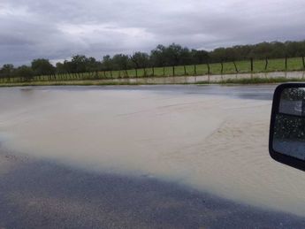 Lluvias dejaron inundaciones en la zona. | Protección Civil de Nuevo León