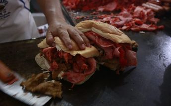 En la feria encontrarás desde la tradicional de jamón hasta de cochinita, chamorro, jabalí, etc. /Juan Carlos Bautista