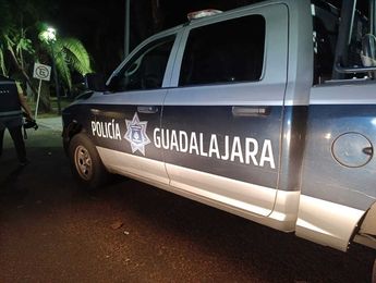 Policías de Guadalajara estuvieron presentes para resguardar el área. | Javier León