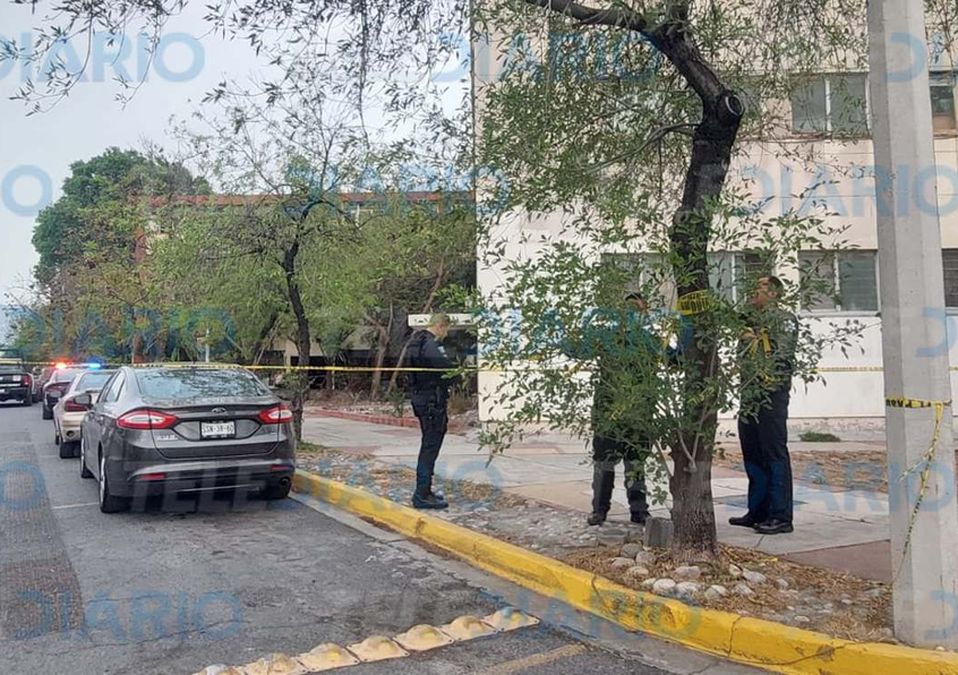 Encuentran identificación de Debanhi Escobar en los Condominios Constitución. | Leyda Estrada