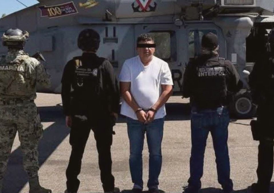 El imputado enfrenta cargos federales por su presunta portación de armas de fuego y cargadores de uso exclusivo. | FGR