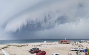 Captan enorme nube en playa de Tamaulipas / Cortesía