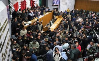 Trifulca en el Congreso de Nuevo León. | Leonel Rocha