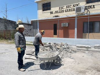 Trabajos en la Escuela Eliseo B. Sánchez. | Víctor González Garza