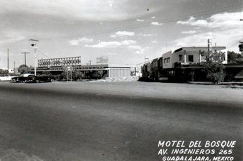 Avenida López Mateos antes llamada Av. Ingenieros. | Imagen: Sucedió en Guadalajara vía Facebook.