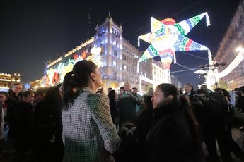 El alumbrado de Navidad fue encendido por Claudia Sheinbaum / Alma Paola Wong.