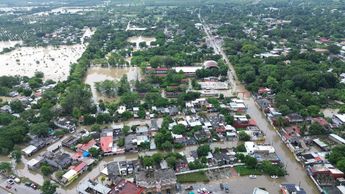Vista aérea de las severas inundaciones en municipios de Veracruz / Especial